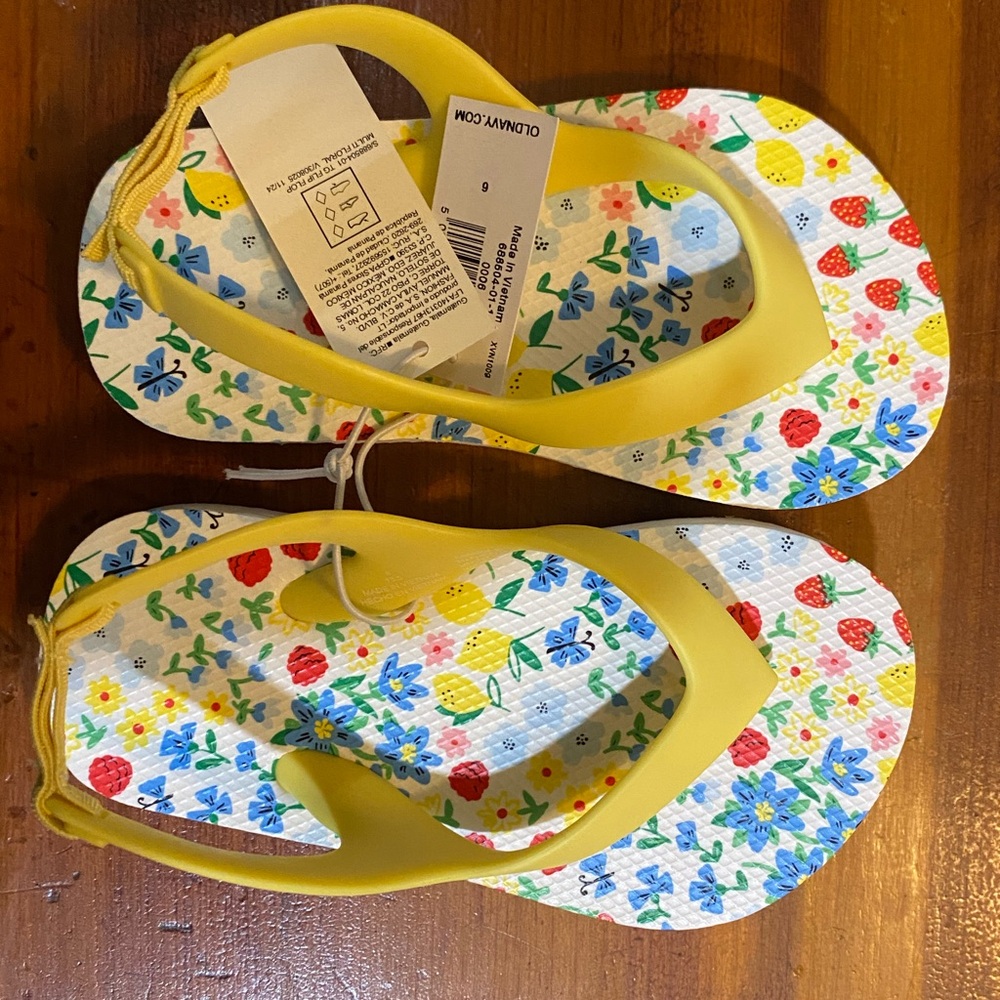 Old Navy Kids Yellow Floral Flip Flops